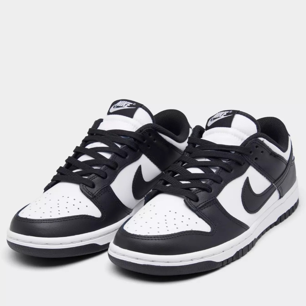 Women’s Nike Dunk Low rise Panda